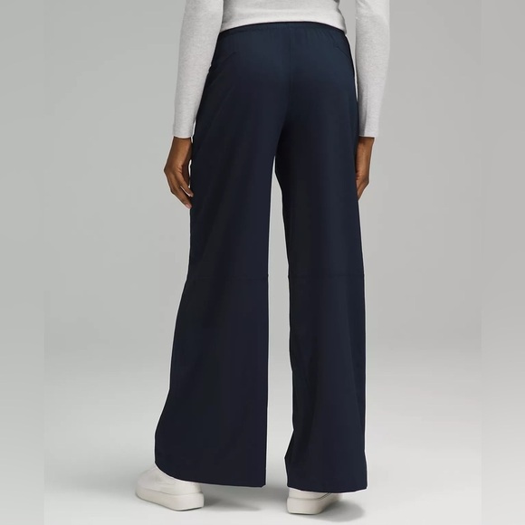Lululemon Swift Midrise Wide Leg Pant Navy - Picture 2 of 6